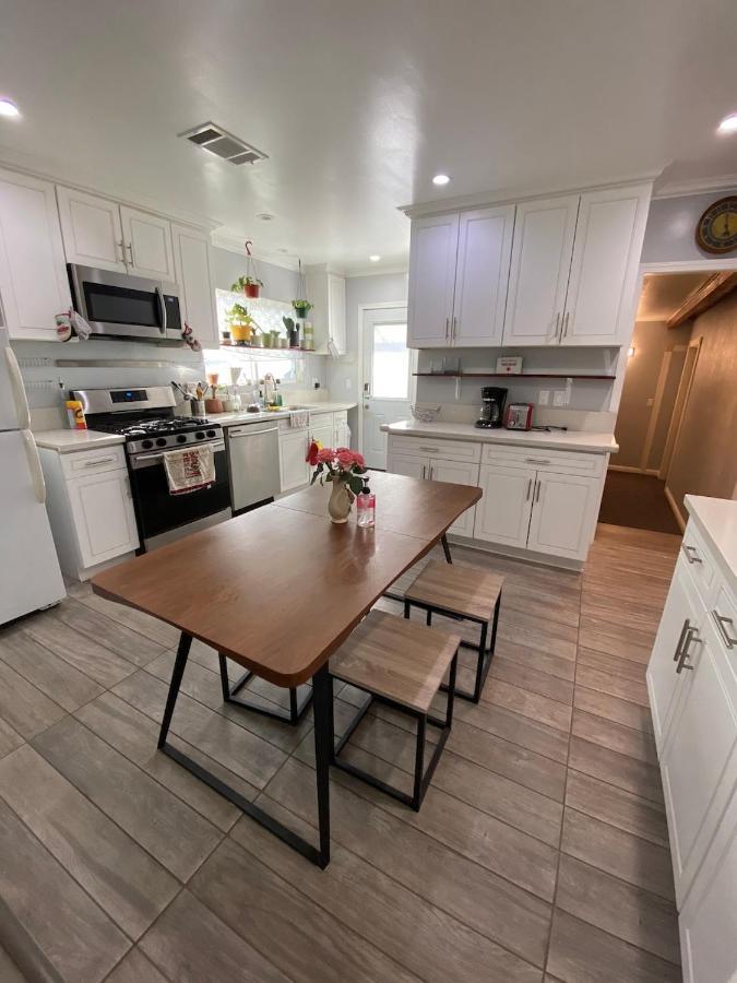 Private Room In La With Free Wifi And Tv With Shared Kitchen Los Angeles Exterior foto